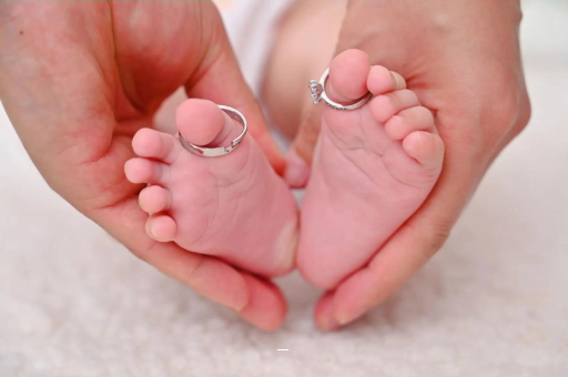 宿州宝宝挤眼睛是怎么回事